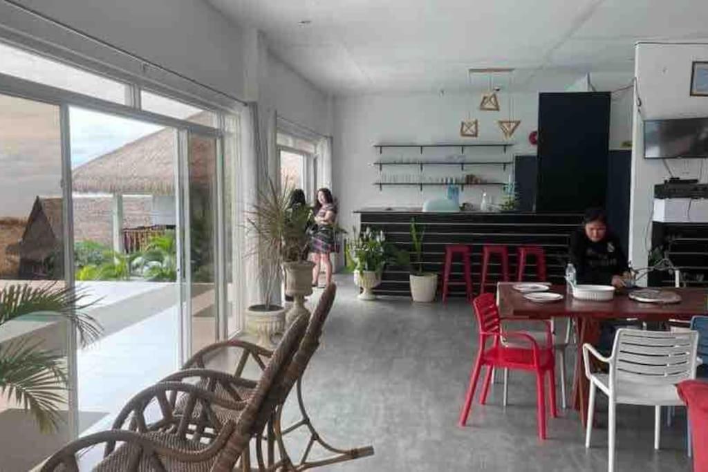 Pousada Scia Hills Exclusive 25pax Wifi Netflix Hbo Videoke Pool Oslob