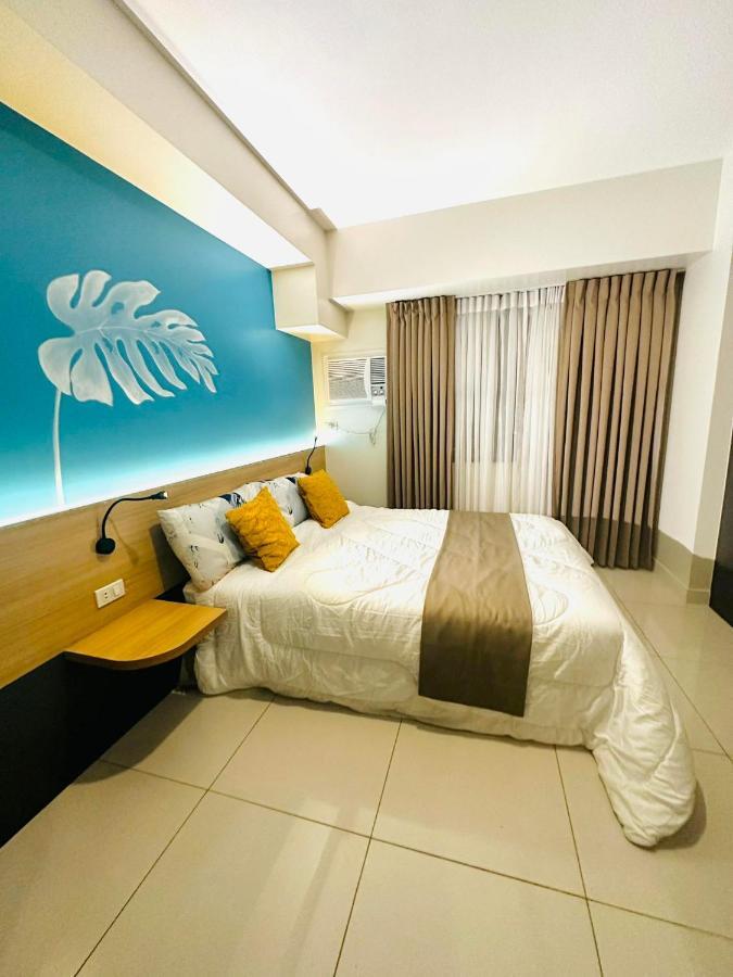 Apartment 41st Floor Horizons 101