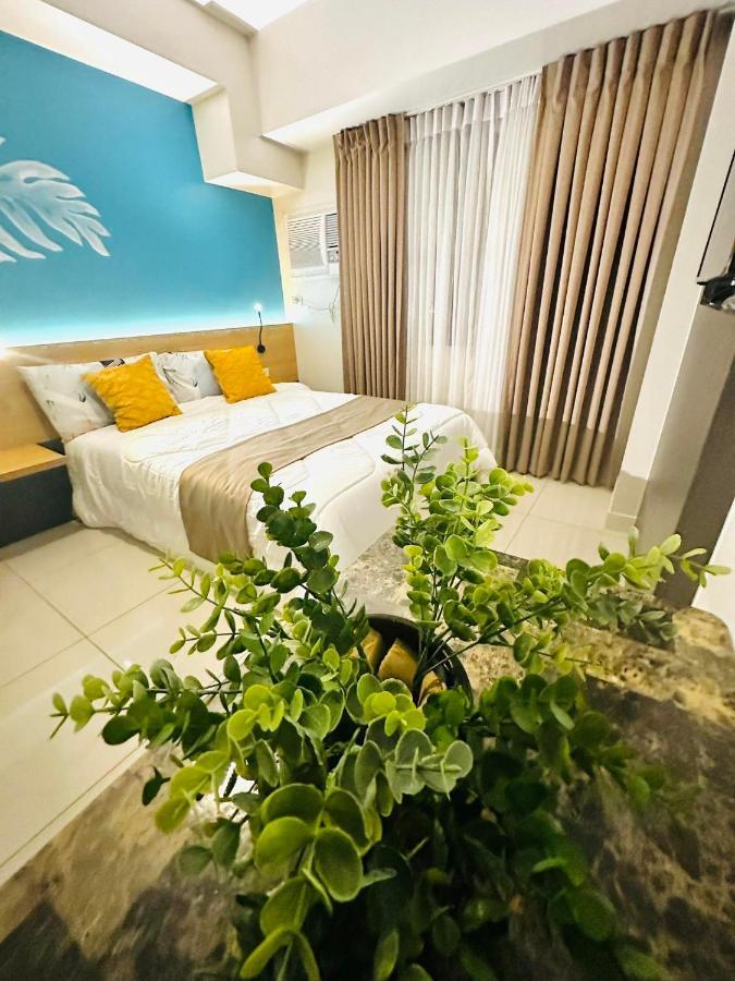 Apartment 41st Floor Horizons 101 *