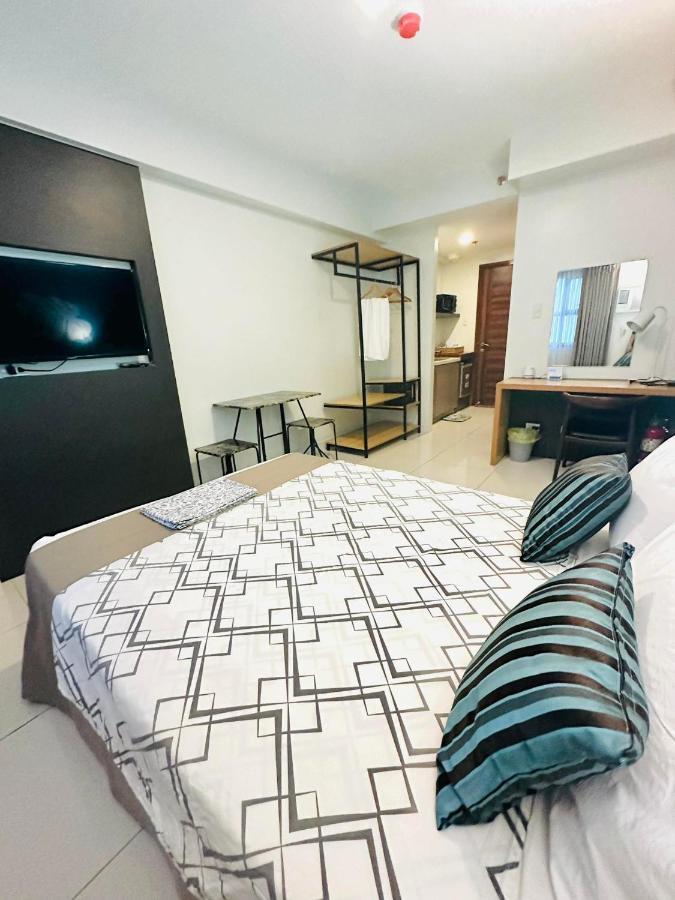 41st Floor Horizons 101 Apartment
