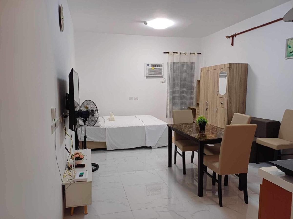 Aparthotel M&m Royal Oceancrest Mactan *
