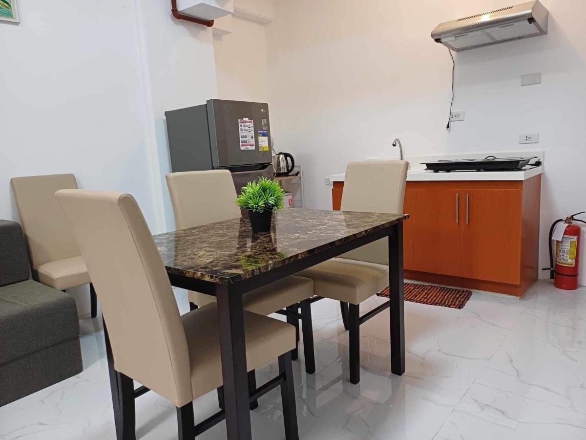 Aparthotel M&m Royal Oceancrest Mactan Sudtungan