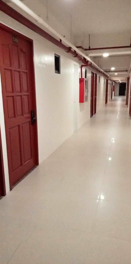 M&m Royal Oceancrest Mactan