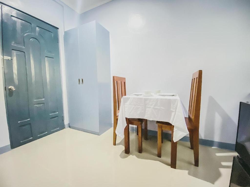 Aparthotel Althea Apartelle Moalboal