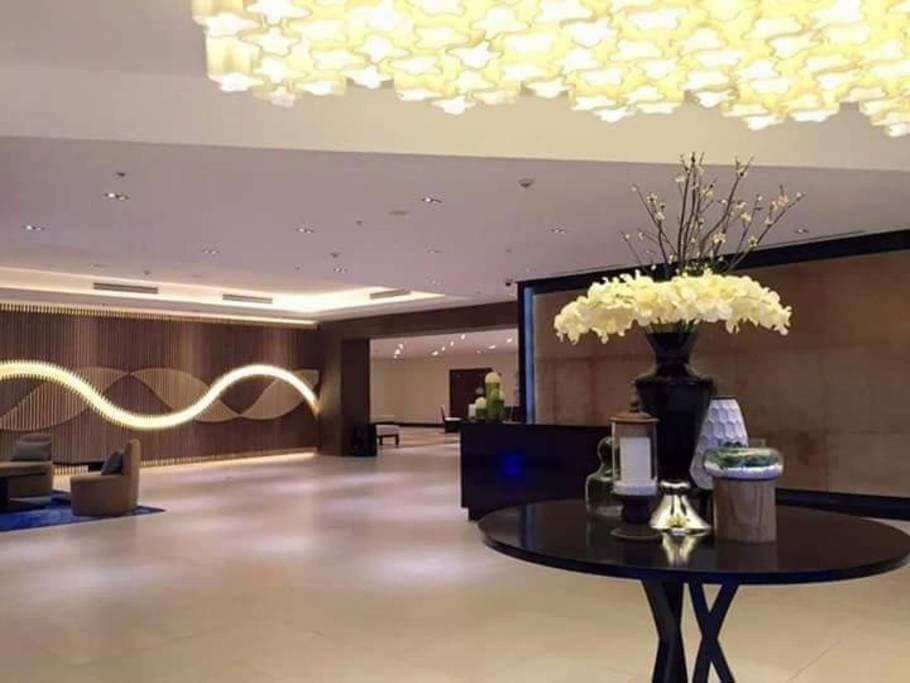 Mactan Newtown Boulevard By Fjcivo *