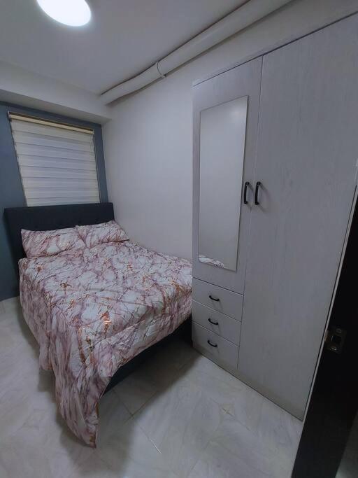2br Near Oakridge&it Park W/wi-fi&netflix