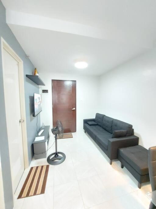 2br Near Oakridge&it Park W/wi-fi&netflix Apartment *