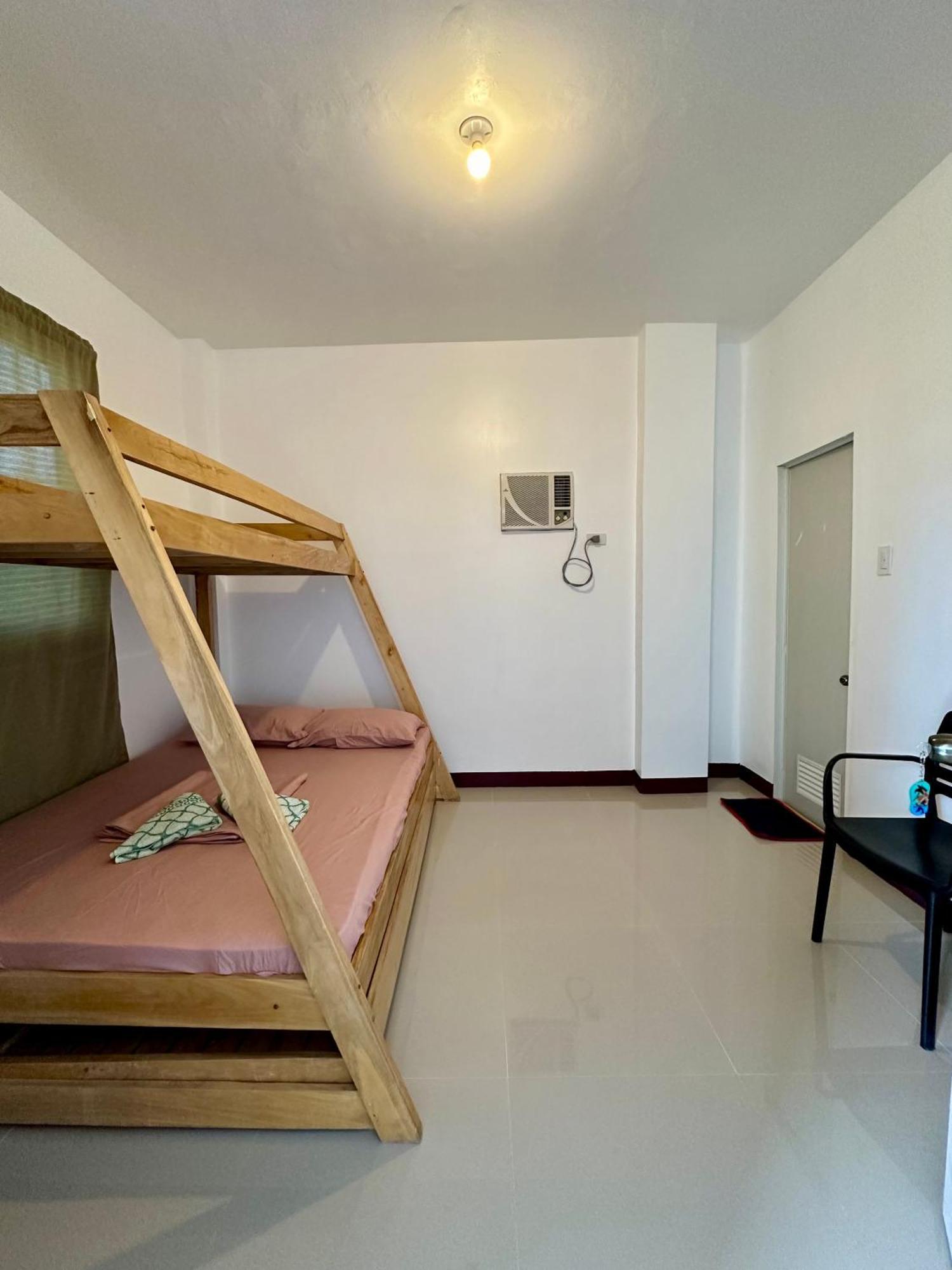 Albergue Marz Moalboal