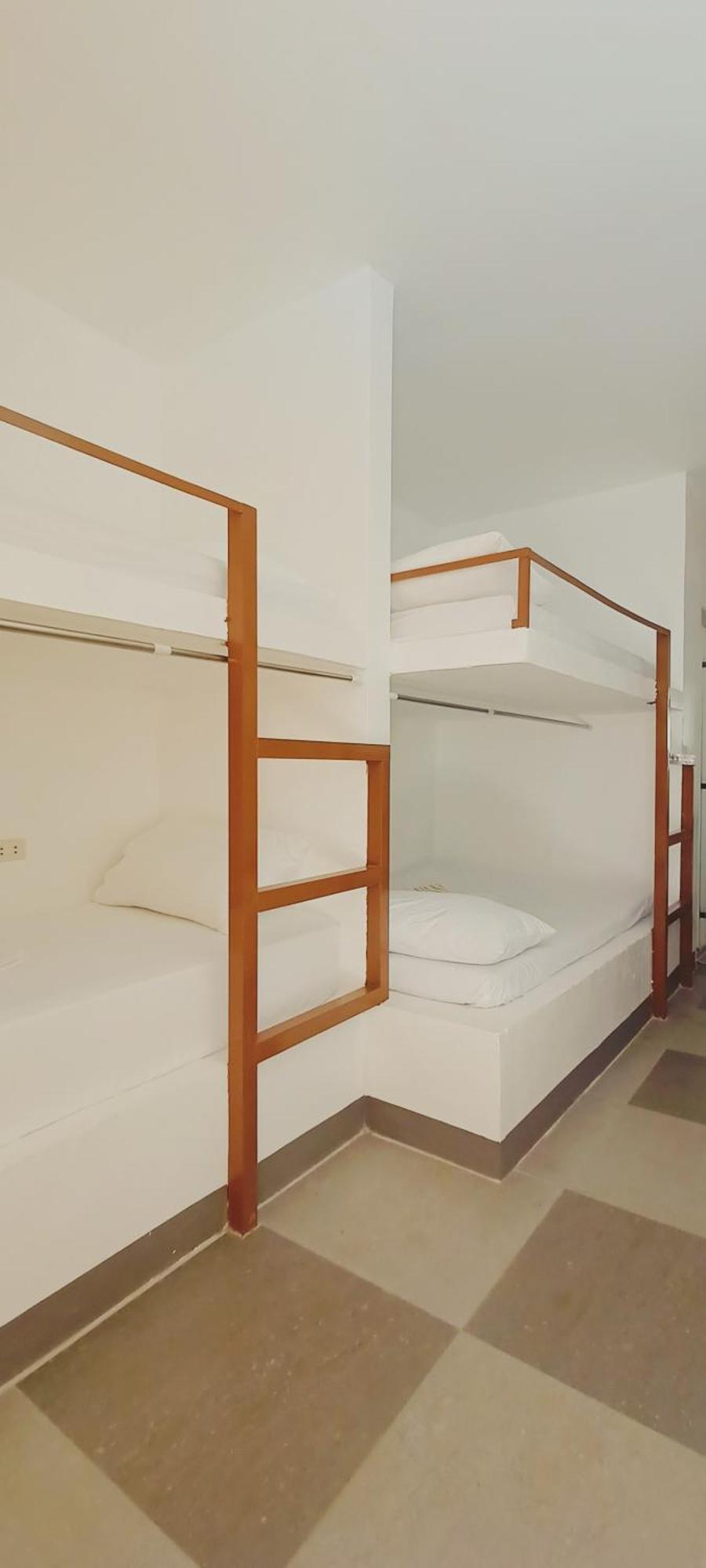 Hostel Camotes