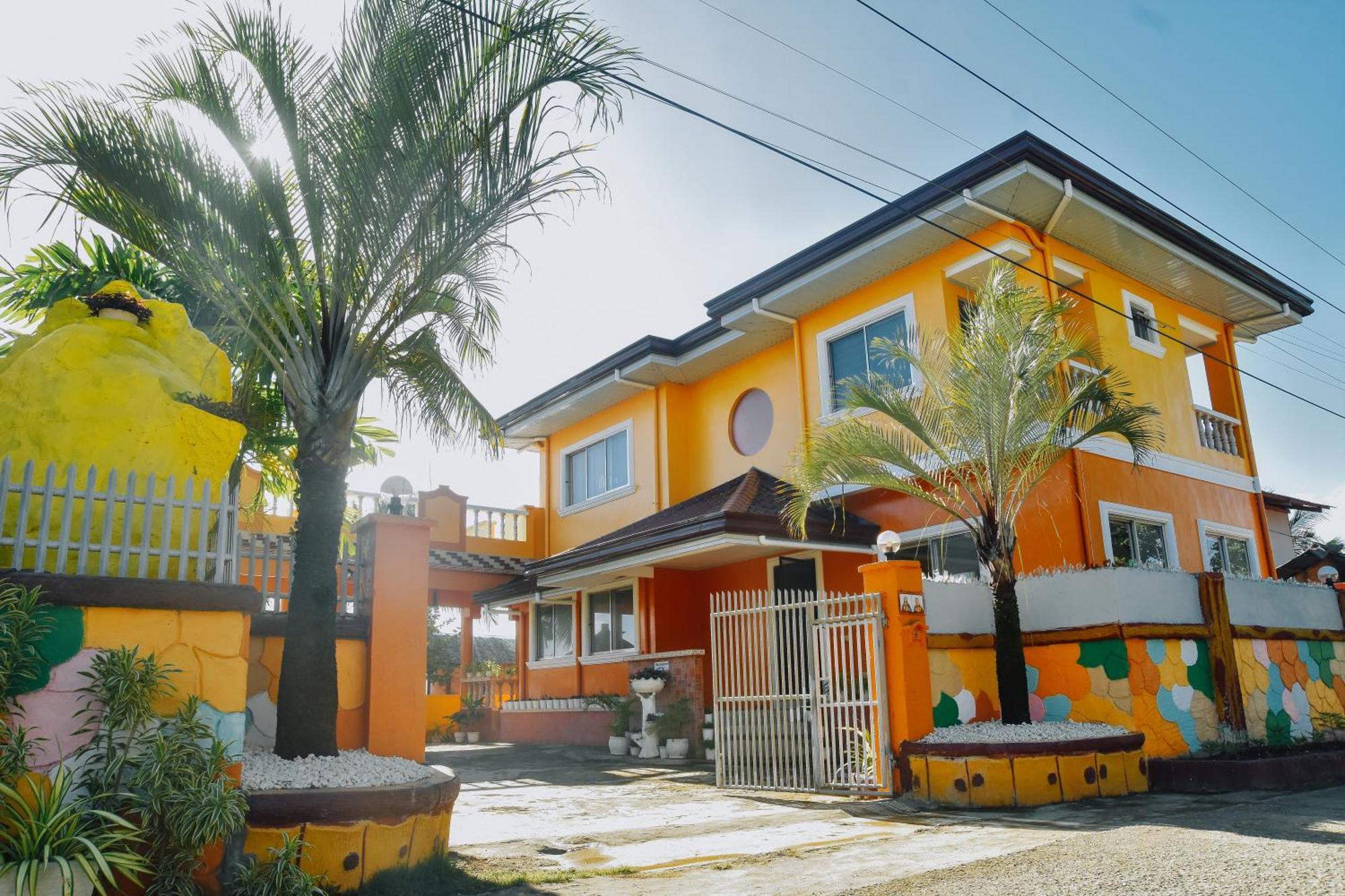 Simala House Beachfront 4br Retreat By The Sea *