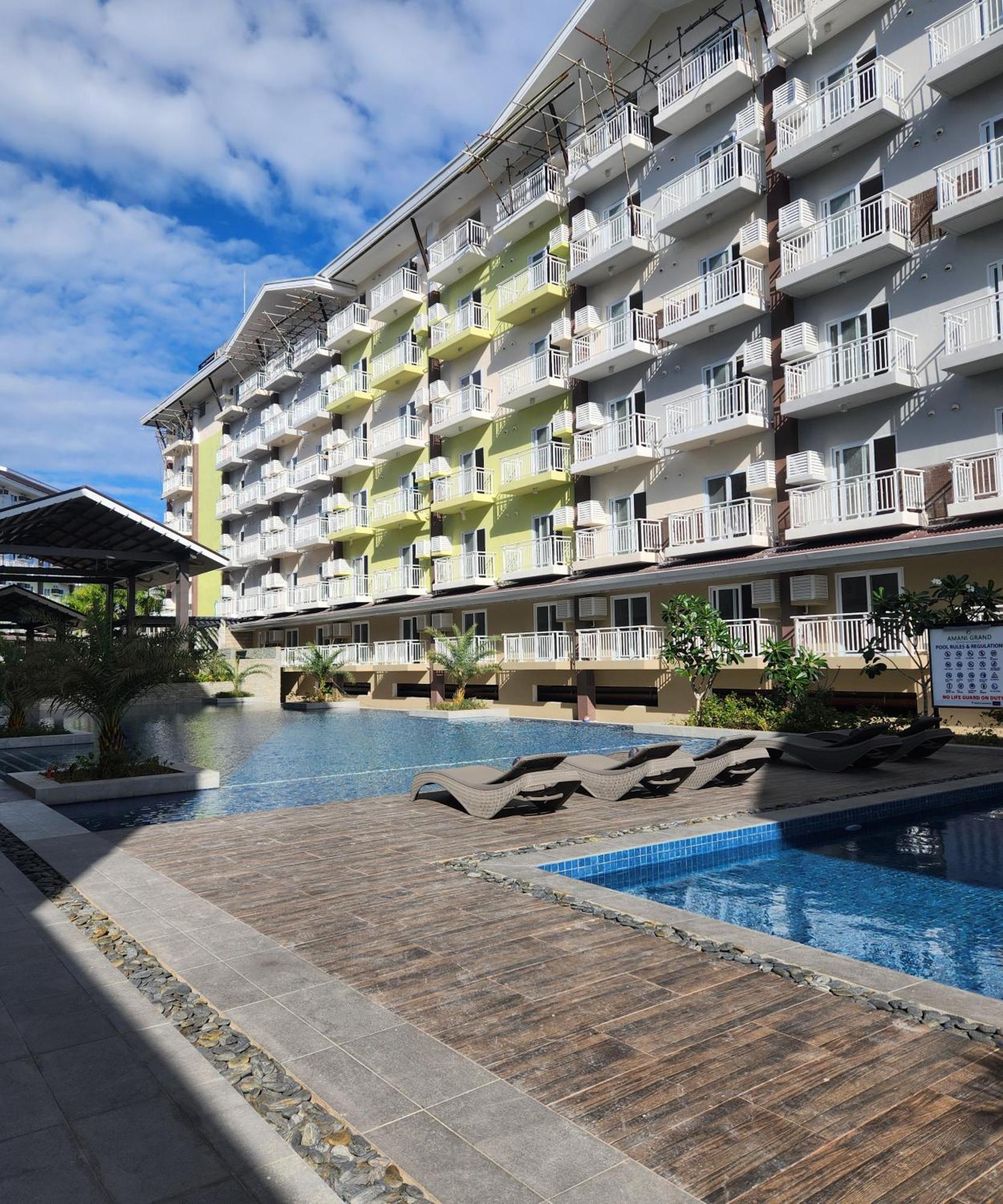 Azur Suites: Stylish Airport Retreat With Netflix And Luxe Pool Lapu-Lapu City