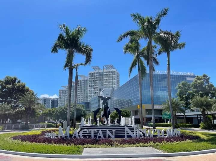 The Mactan Newtwon Near Airport With Pool&beach Access Apartment