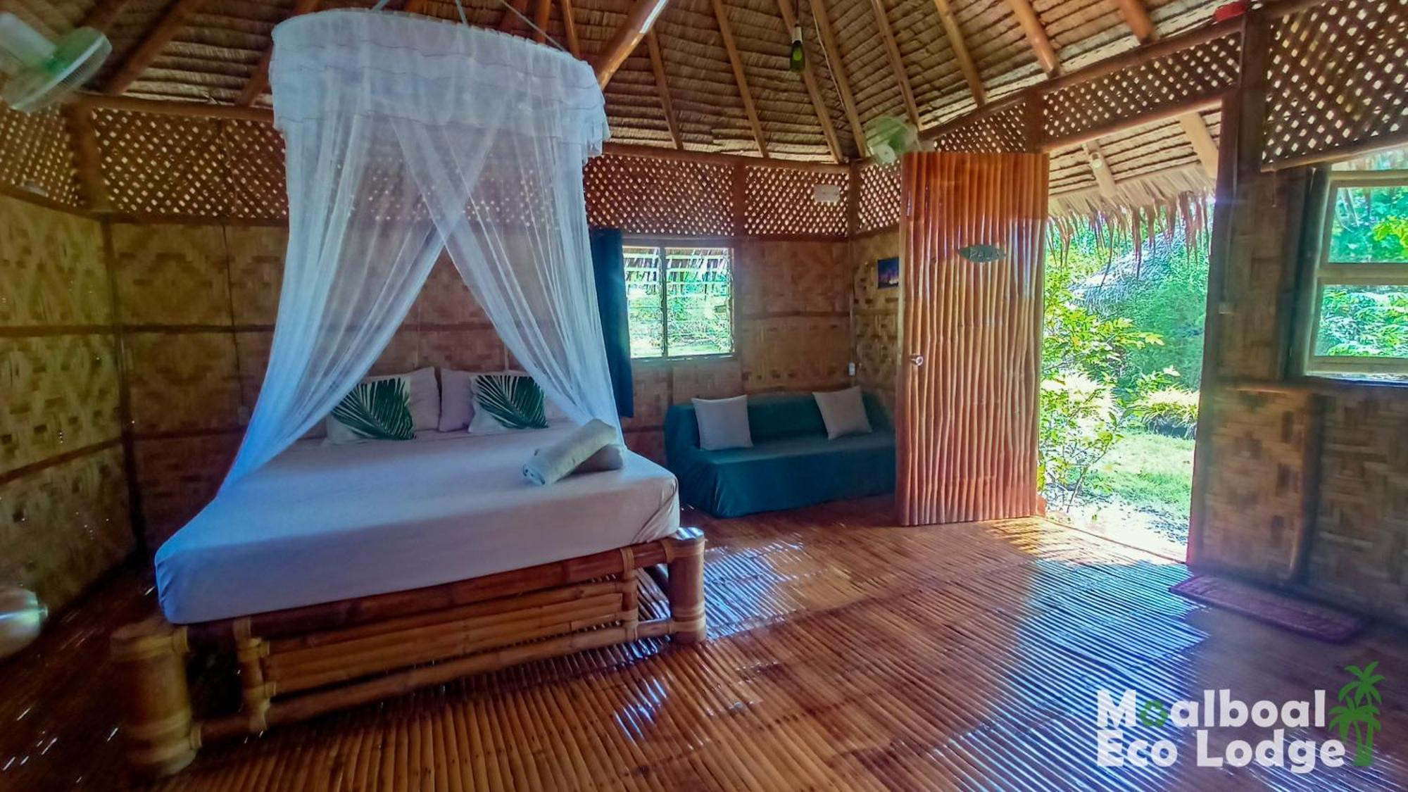 Eco * Moalboal