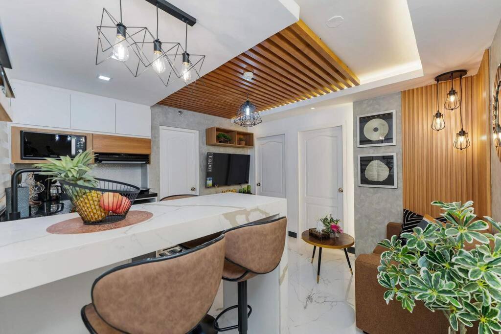 A2j Luxury 2br Near Il Corso & Sm Seaside * Cebu