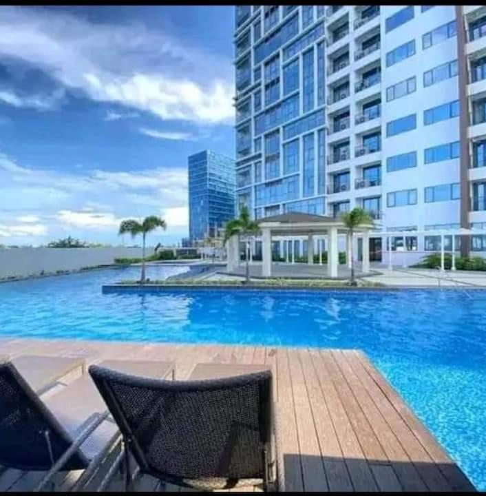 Mactan Newtown By The Apartment