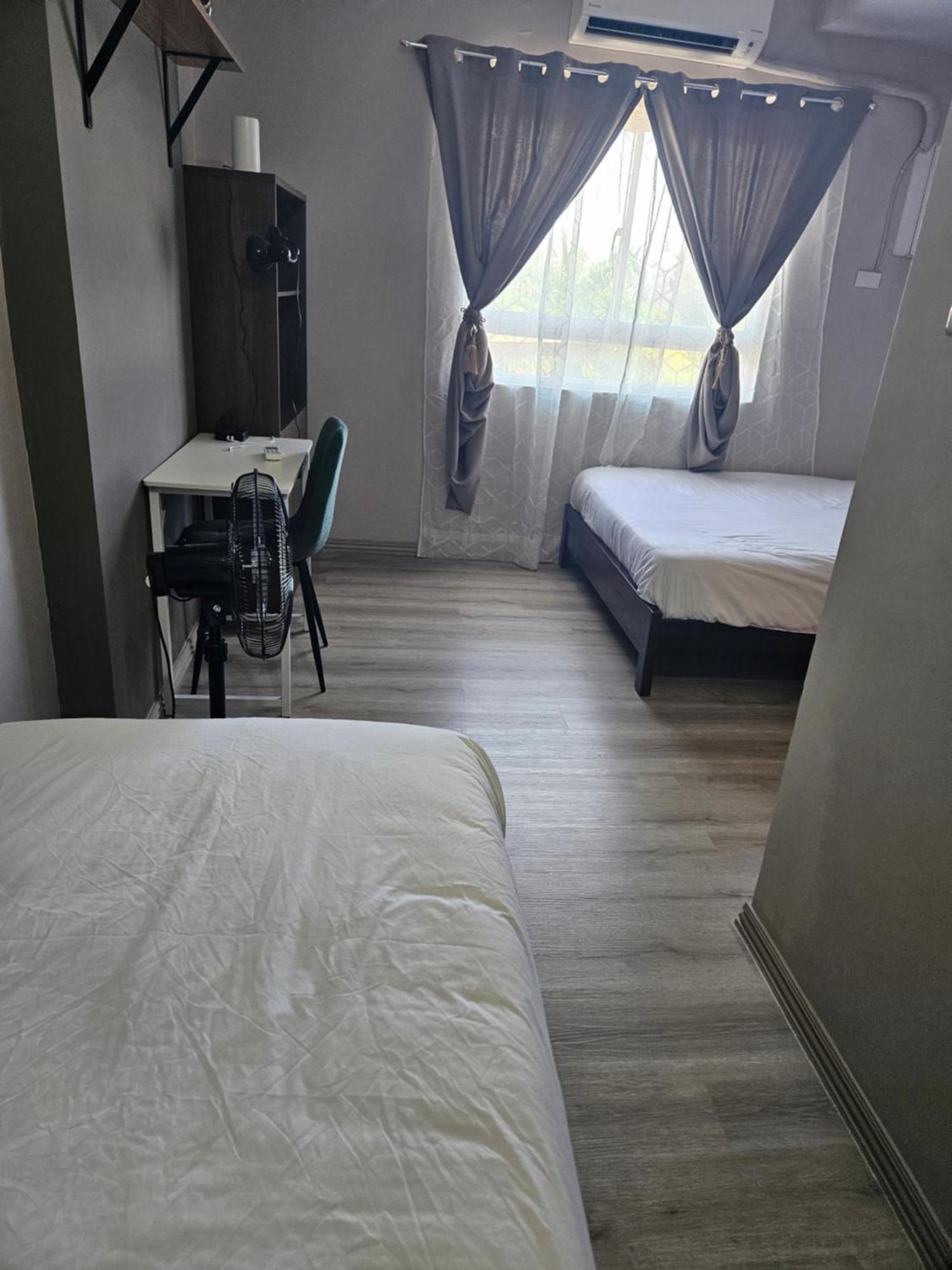 2-bedroom Boutique - Newly Renovated!