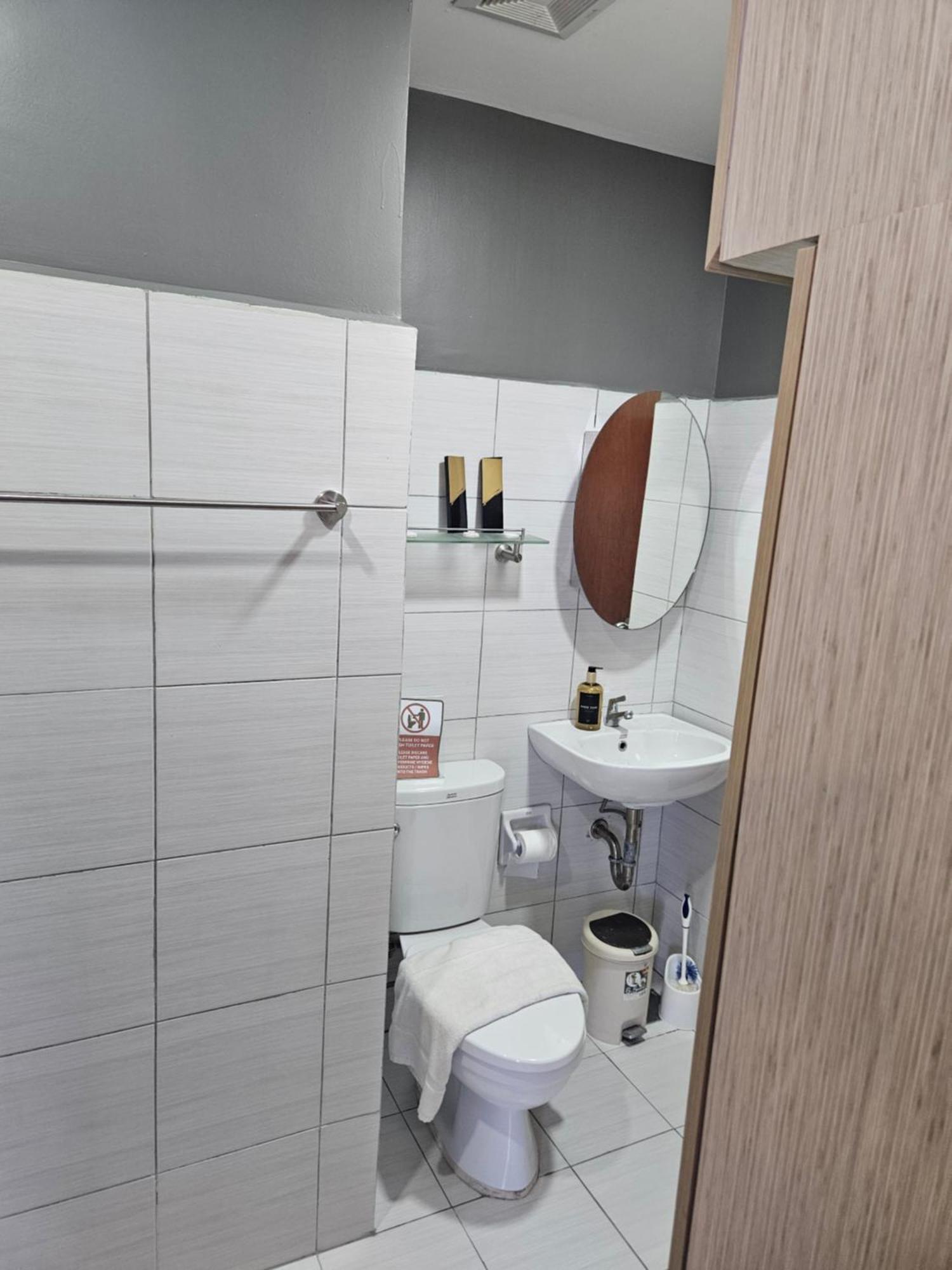 2-bedroom Boutique - Newly Renovated! *