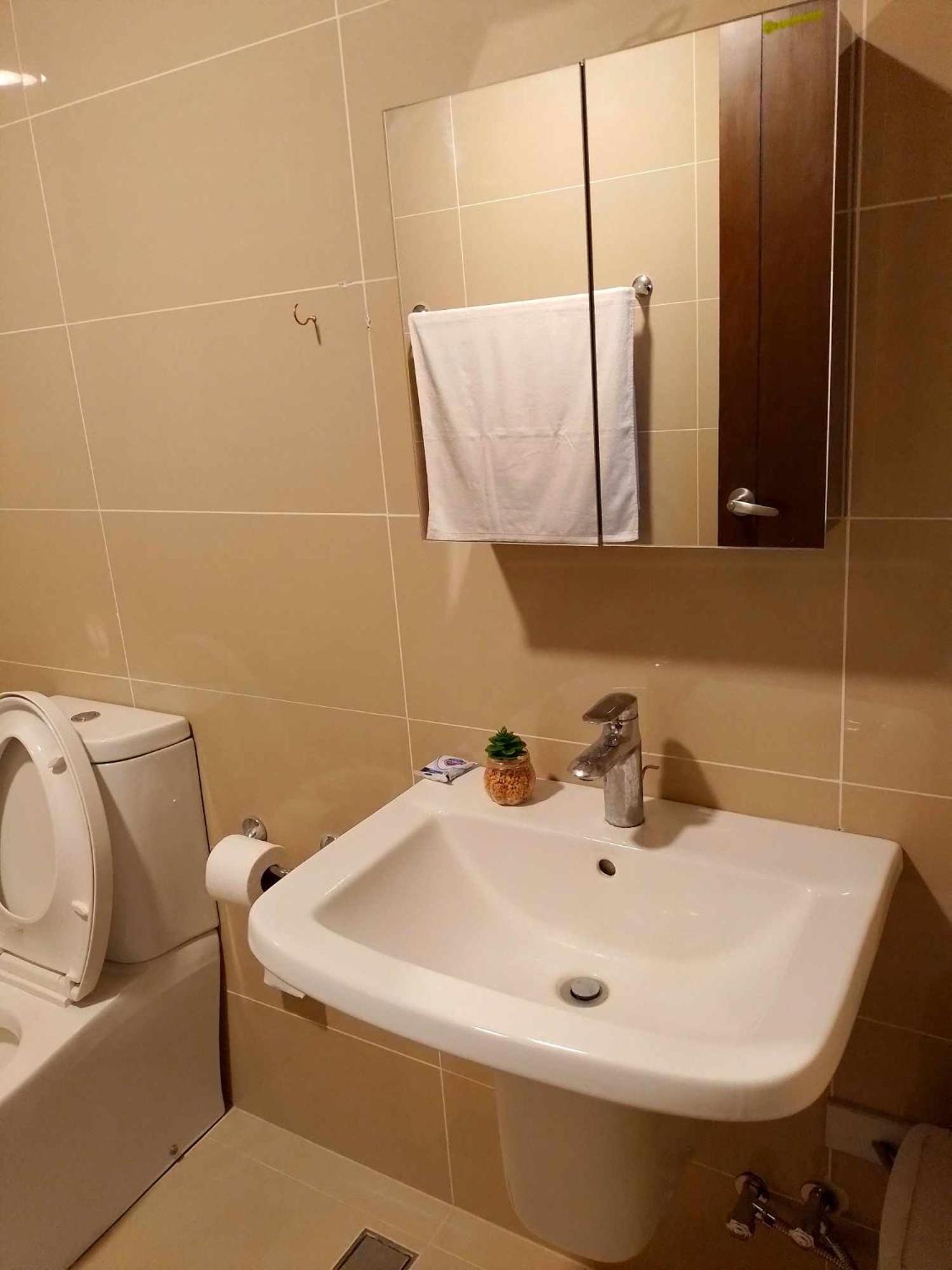 38 Park Avenue Condominium, It Park Cebu
