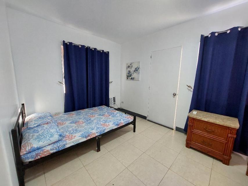 Vacation Town House Near Mactan Cebu Airport Bahay bakasyunan *