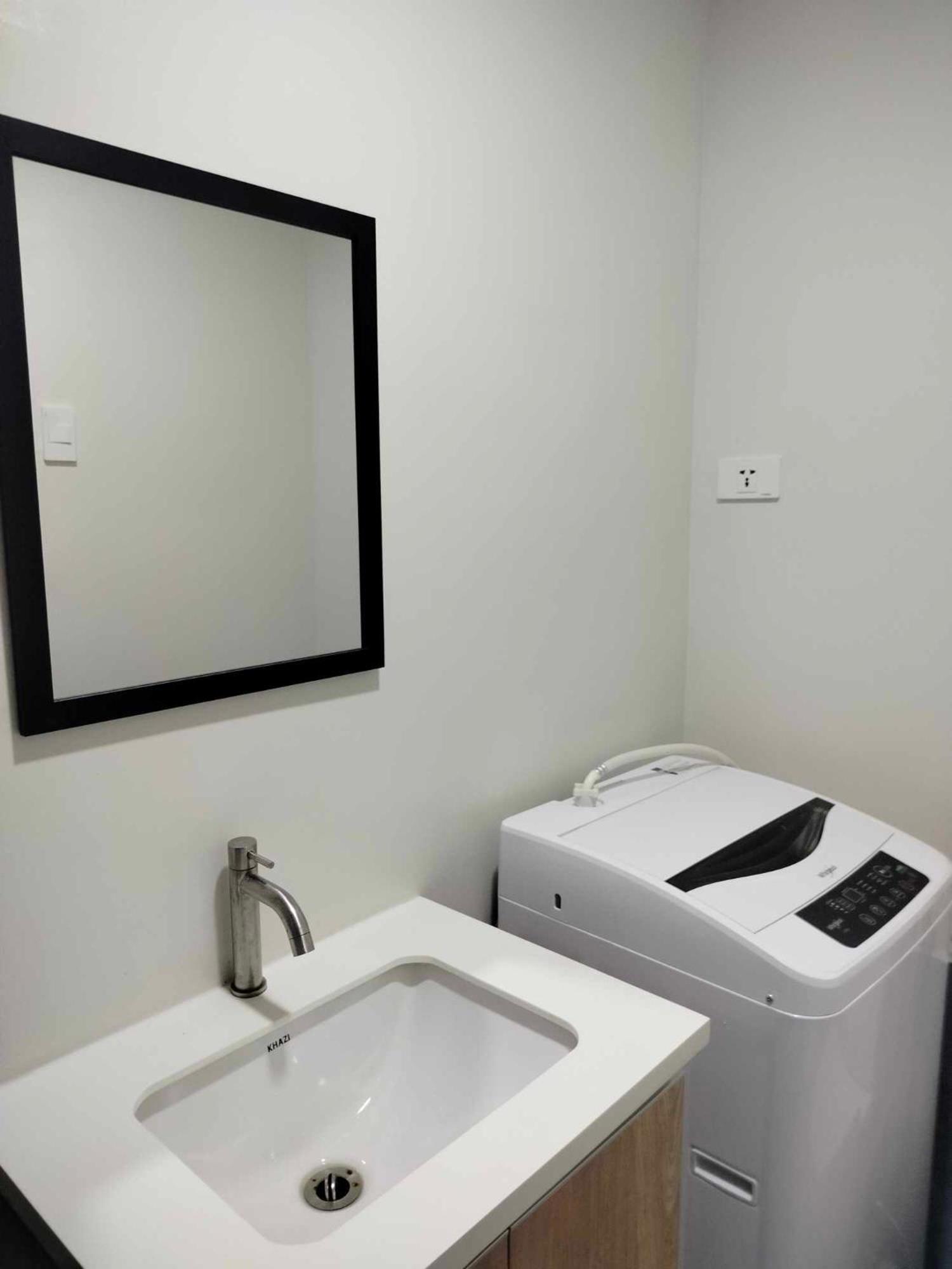 Cozy Primeworld District Near Gaisano Mall Apartment