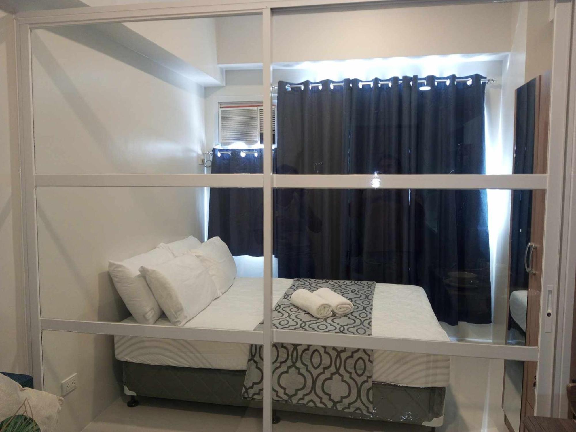 Cozy Primeworld District Near Gaisano Mall Apartment *
