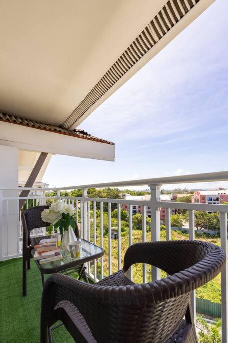 Express Condotel 731,3 Minutes To Airport,mall, With Gym & Pool,fast Wi-fi,free Netflix Apartment *
