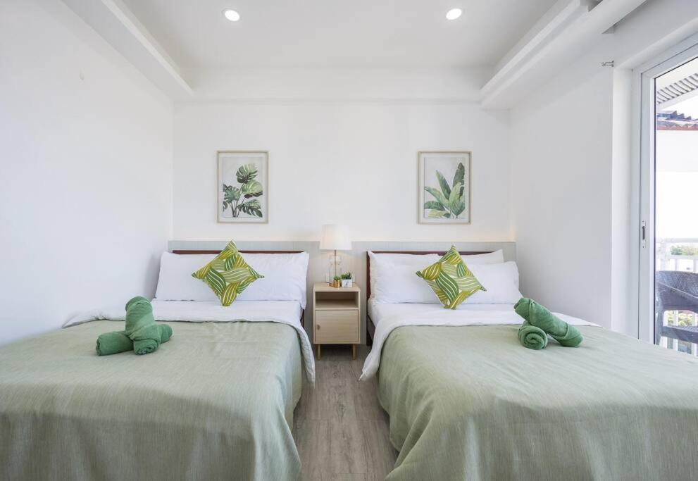 Express Condotel 731,3 Minutes To Airport,mall, With Gym & Pool,fast Wi-fi,free Netflix Apartment Lapu-Lapu City