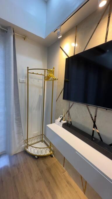 Unit With Balcony *