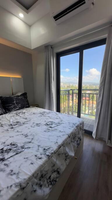 Apartment Unit With Balcony Cebu