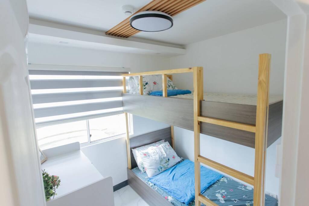 A2j Luxury 2br Near Il Corso & Sm Seaside Cebu