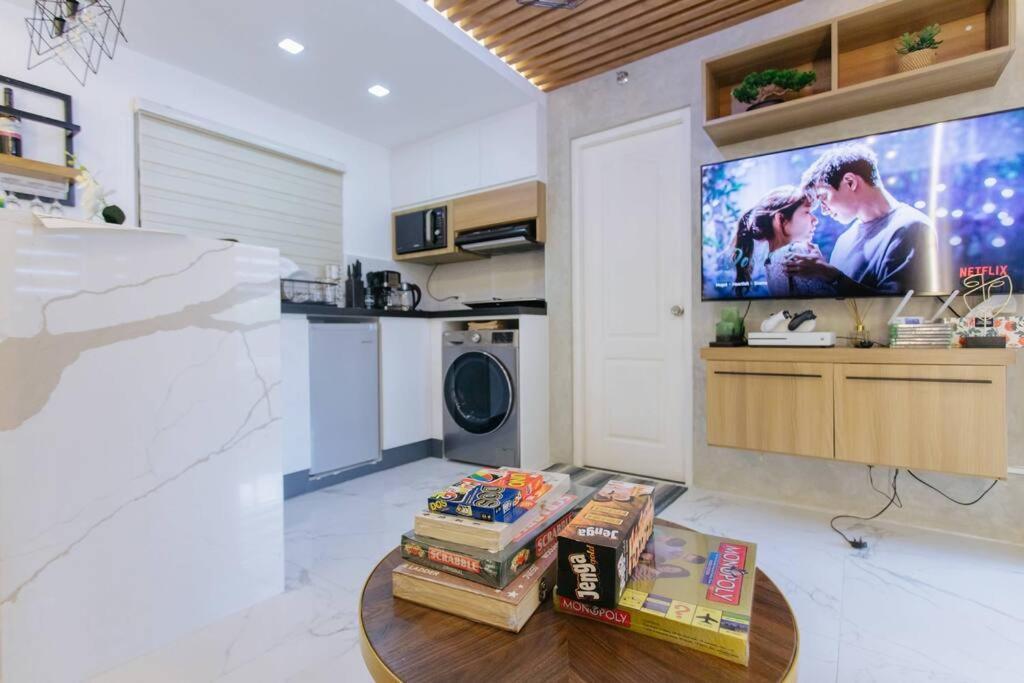 A2j Luxury 2br Near Il Corso & Sm Seaside *