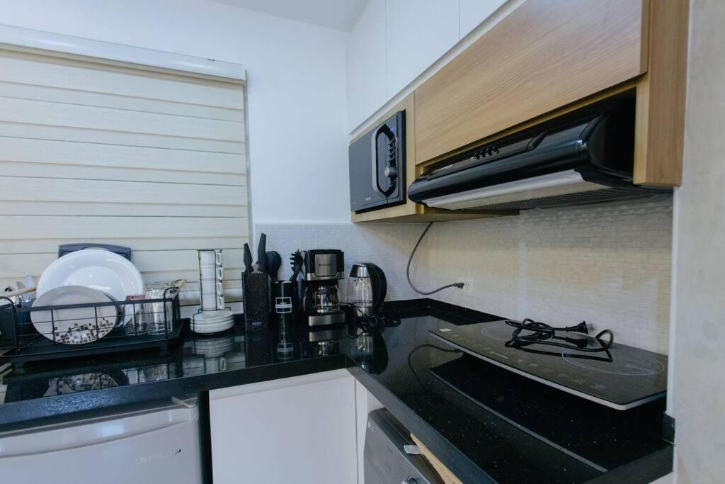 A2j Luxury 2br Near Il Corso & Sm Seaside Cebu