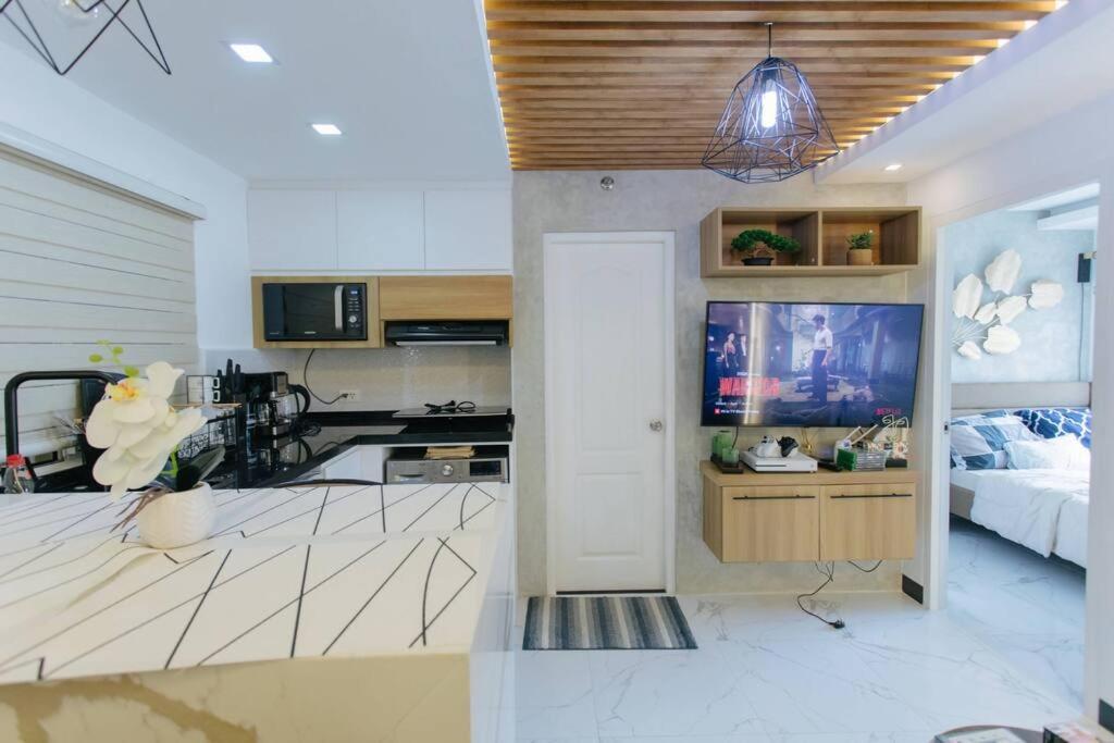 A2j Luxury 2br Near Il Corso & Sm Seaside