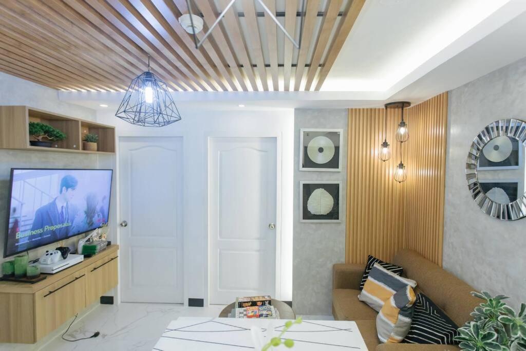 A2j Luxury 2br Near Il Corso & Sm Seaside Cebu
