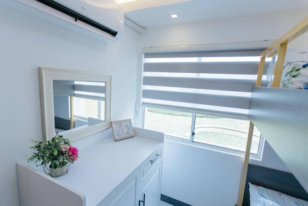A2j Luxury 2br Near Il Corso & Sm Seaside Apartment Cebu