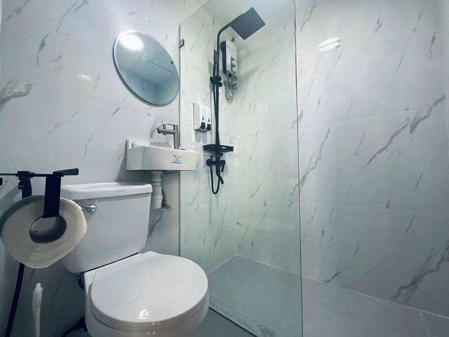 Affordable Modern W/ Pool *