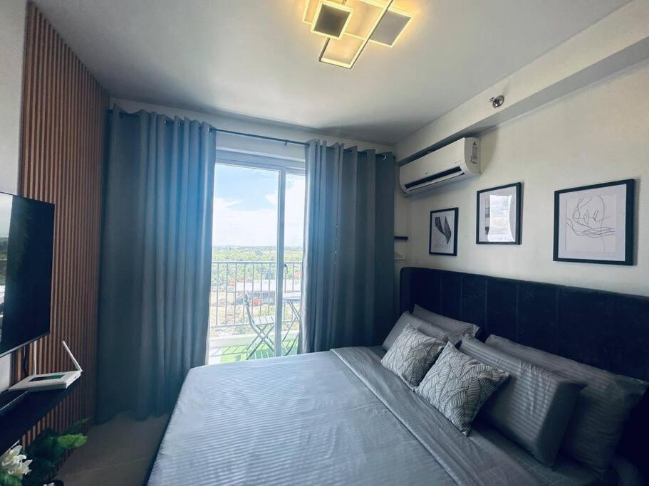 Affordable Modern W/ Pool