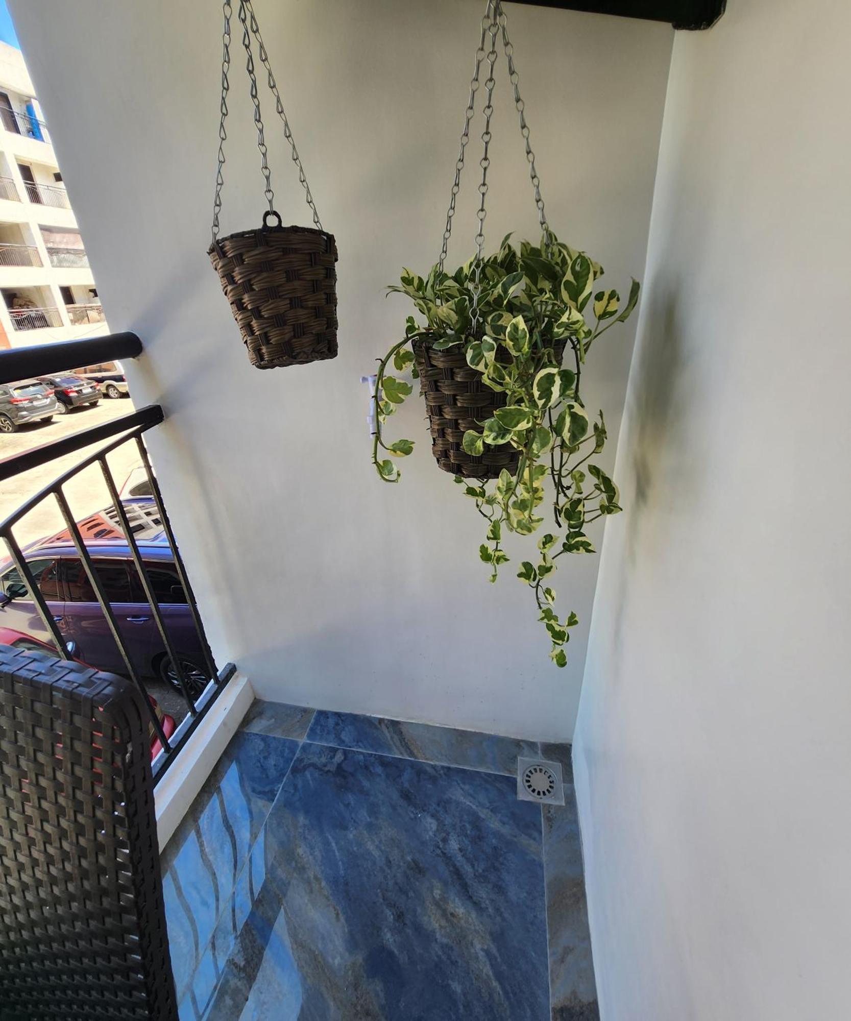 Apartment Azur B207 Near Airport, Netflix, Stylish, Cozy With Swimming Pool Lapu-Lapu City