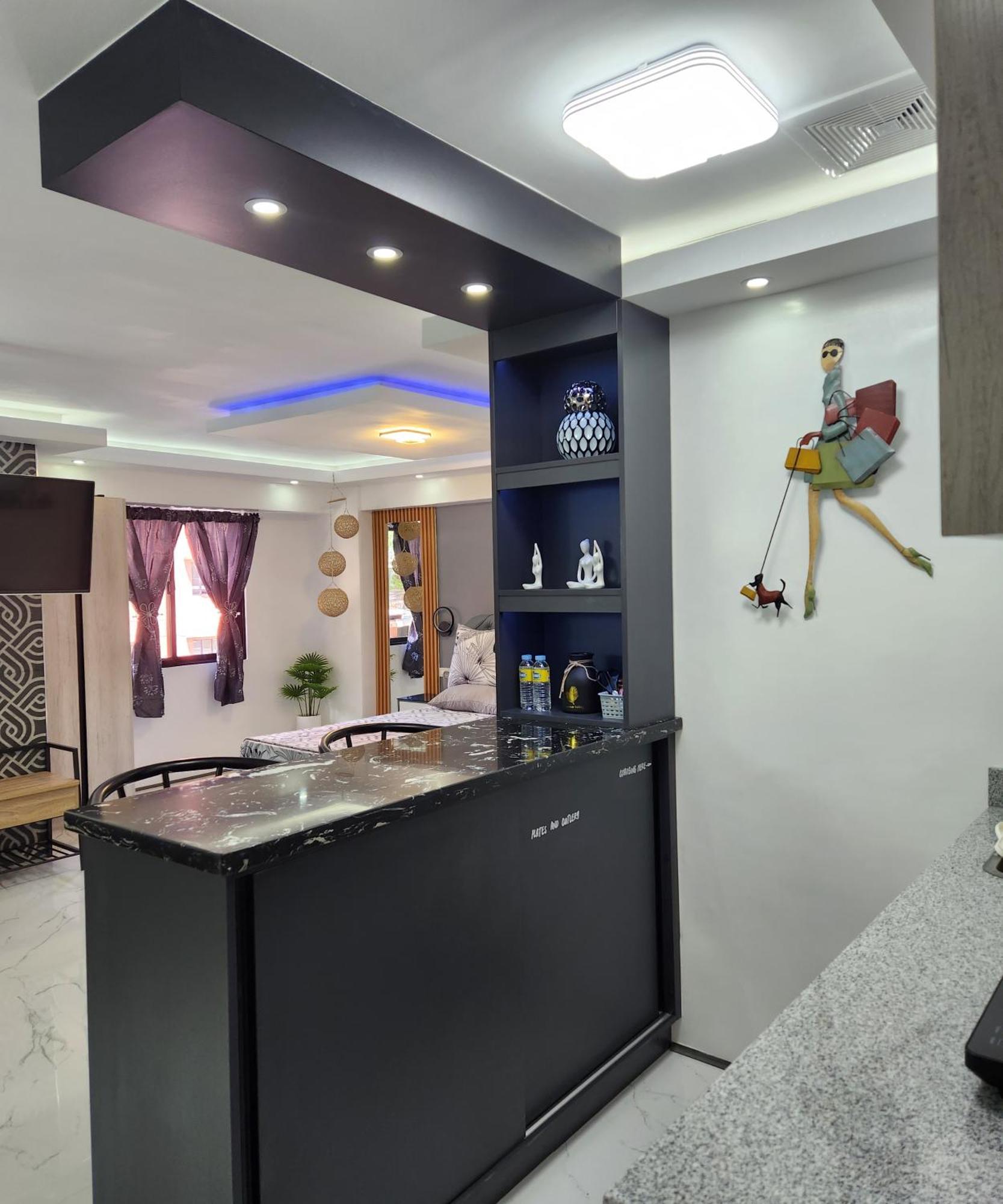 Azur B207 Near Airport, Netflix, Stylish, Cozy With Swimming Pool Apartment *