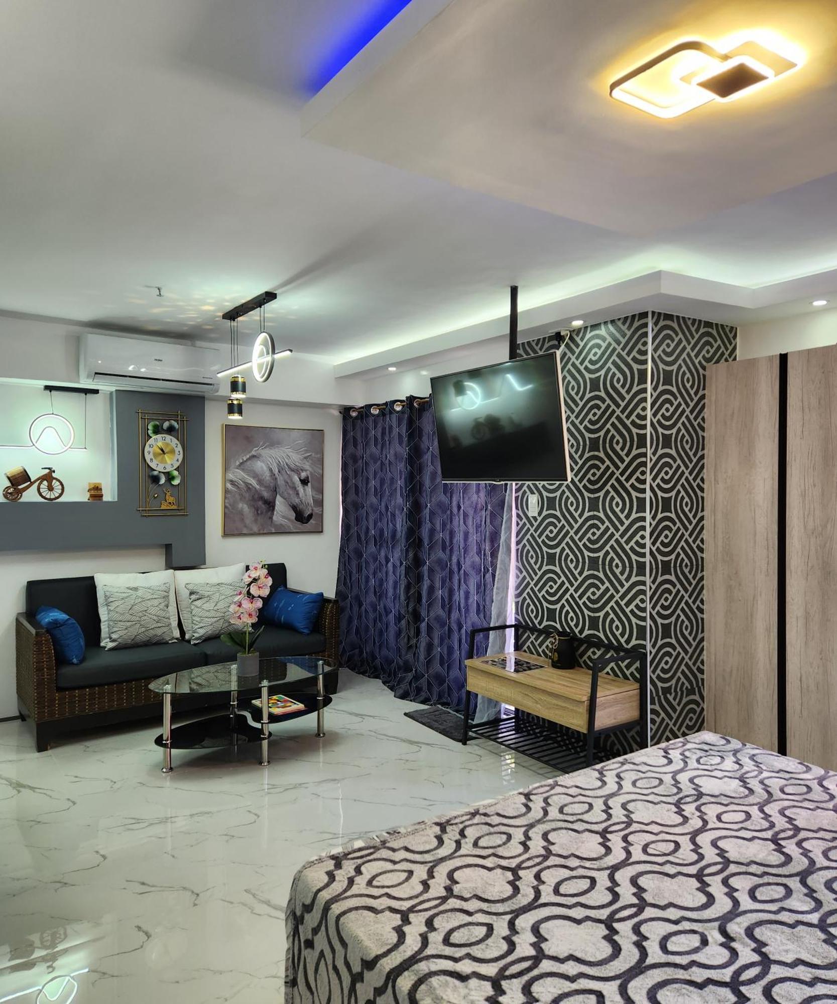 Azur B207 Near Airport, Netflix, Stylish, Cozy With Swimming Pool Apartment *