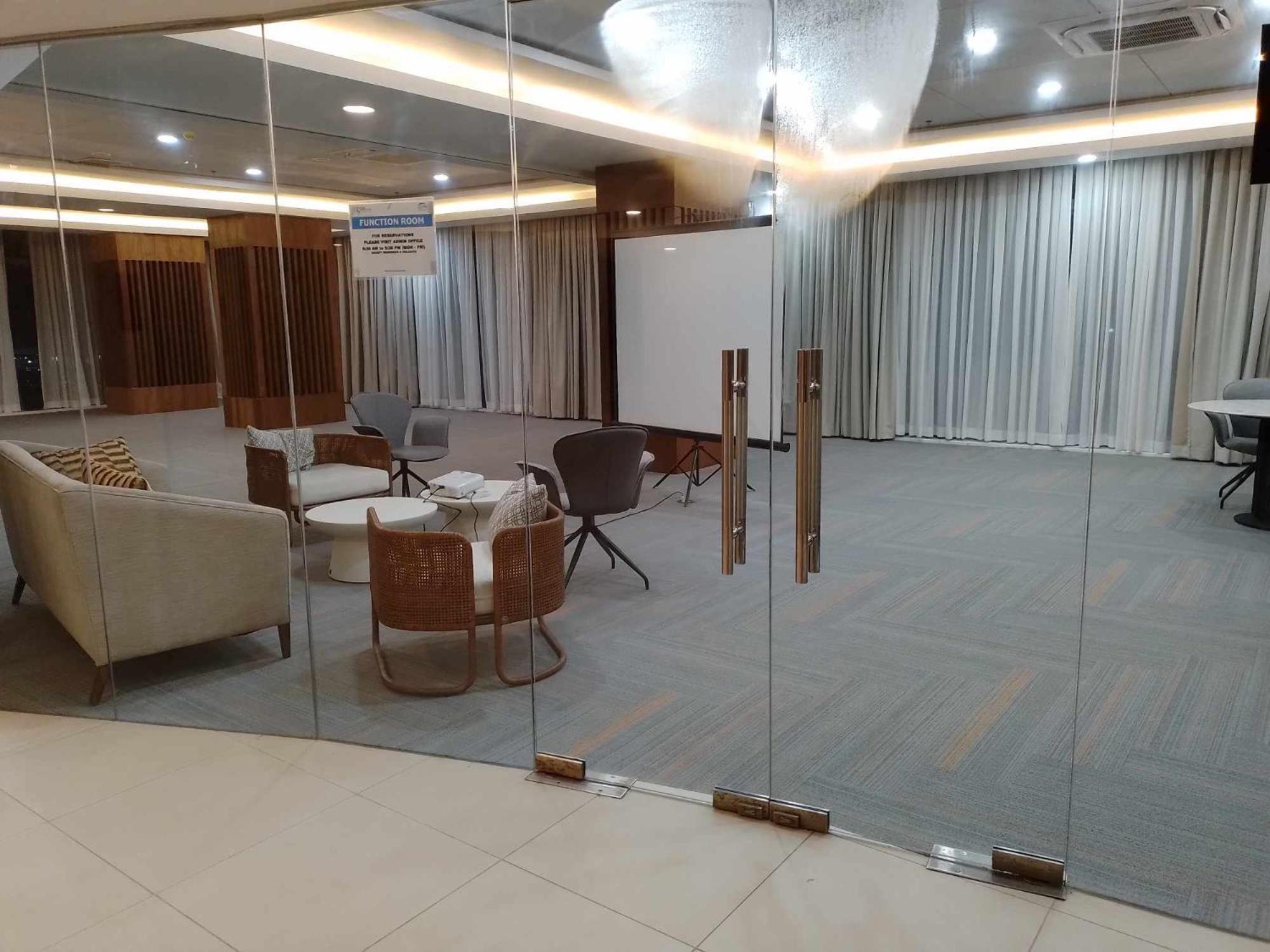 Apartment 38 Park Avenue Condominium, It Park Cebu