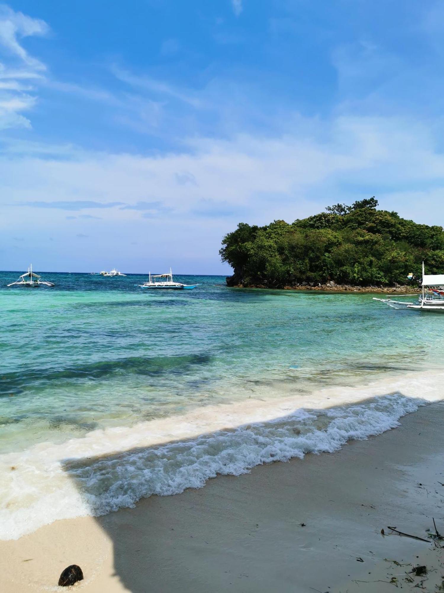Seaside Malapascua