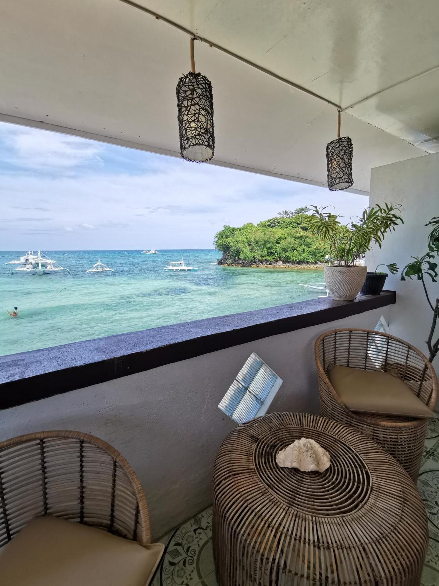Seaside Albergue Malapascua