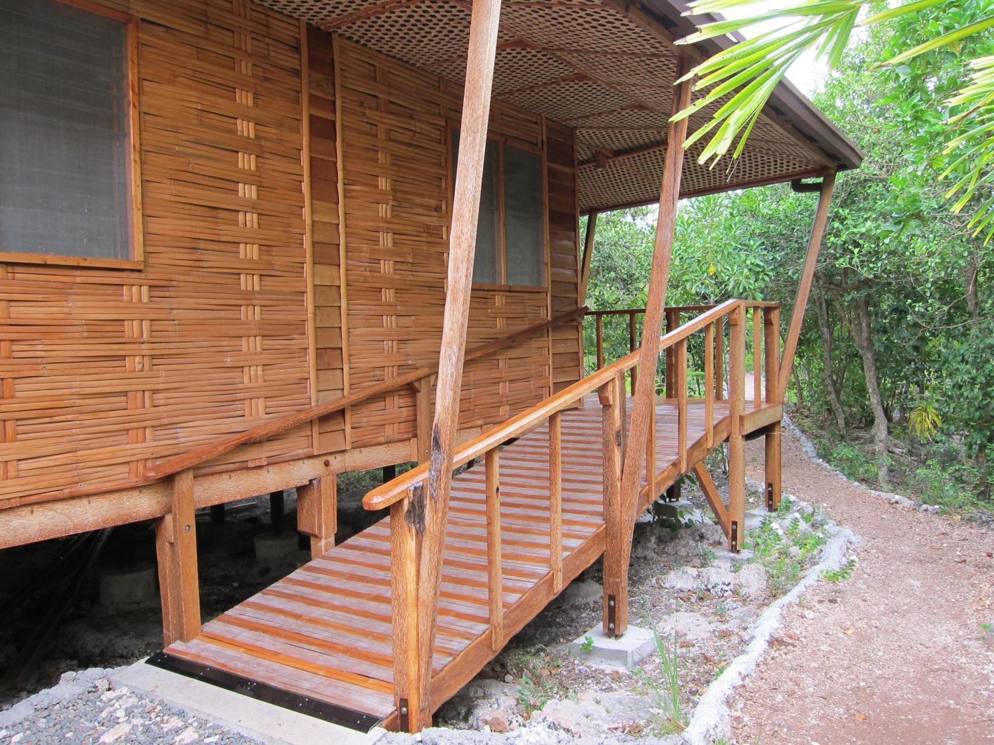 Eskapo Moalboal Hostel