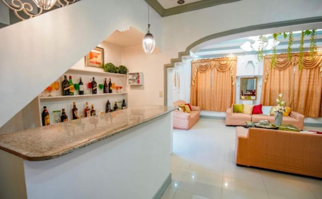 Spacious House In Talamban, Bahay bakasyunan *