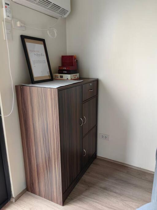 Unit With Balcony At The Median Apartment