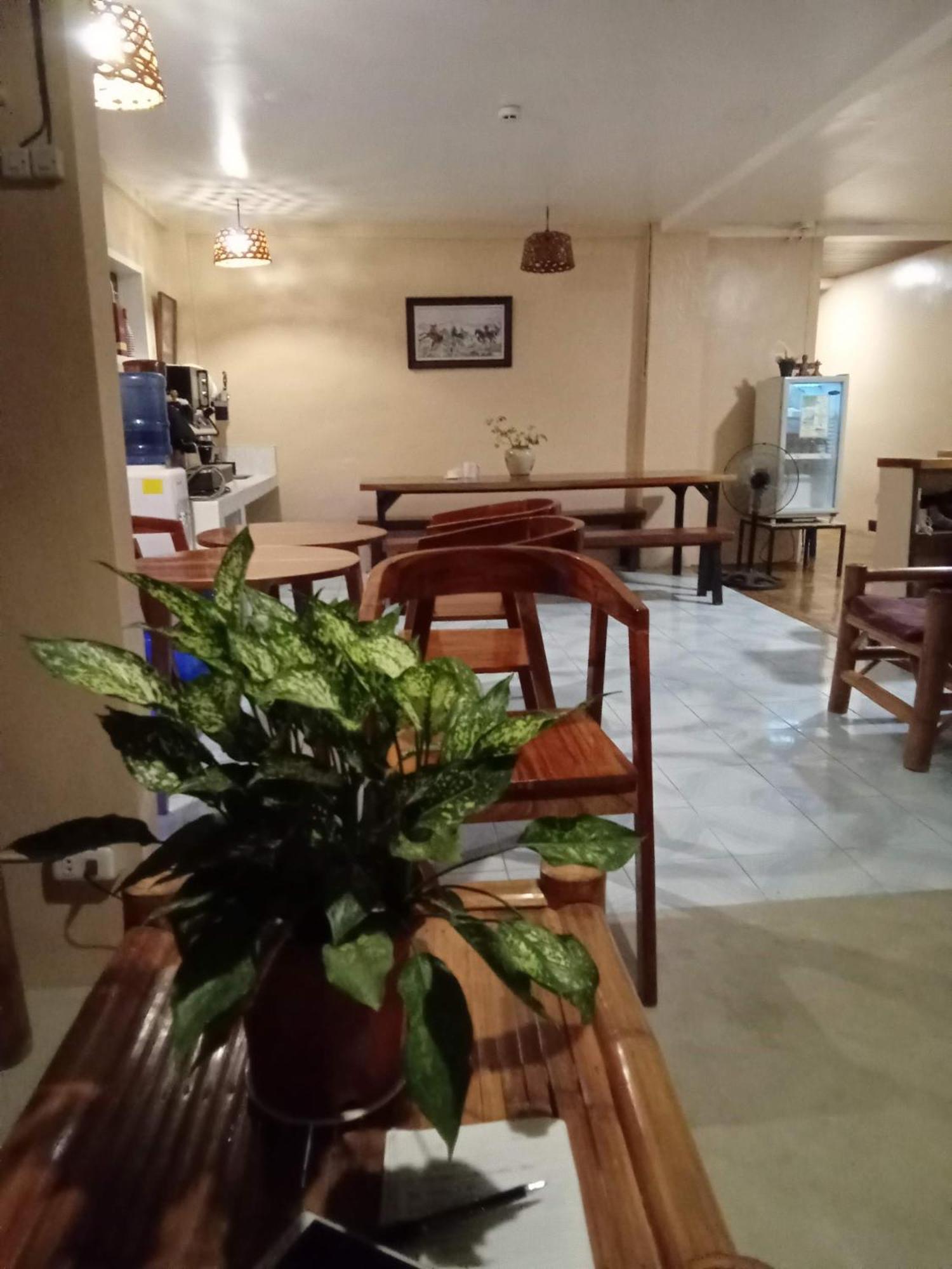 Laguno And Hostel Moalboal