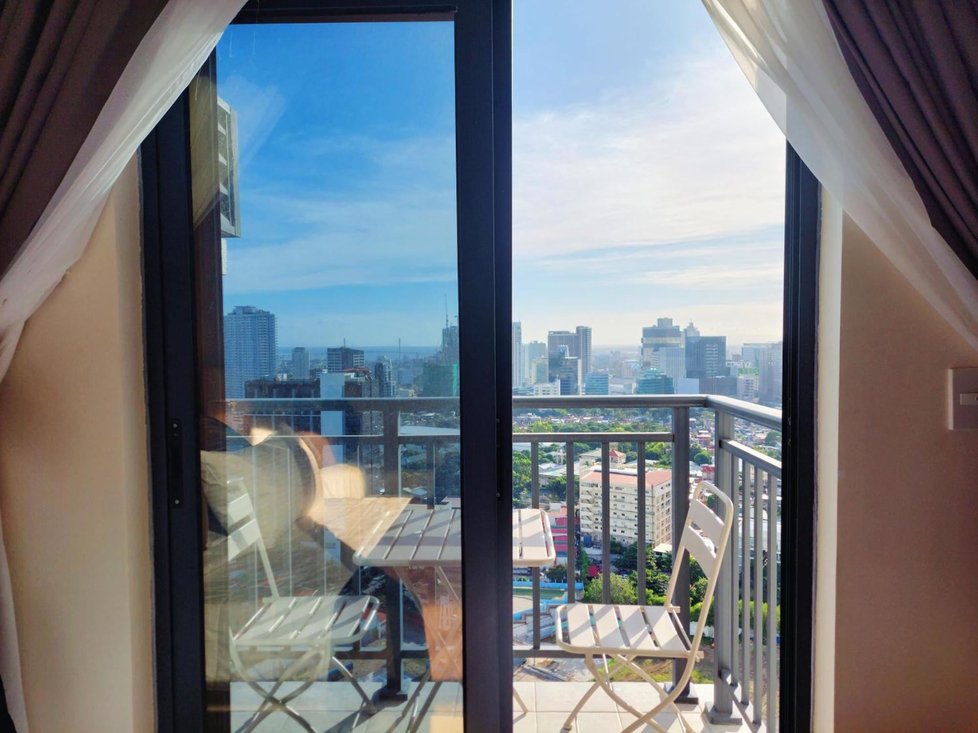 Lovely Grand North Tower Apartment *