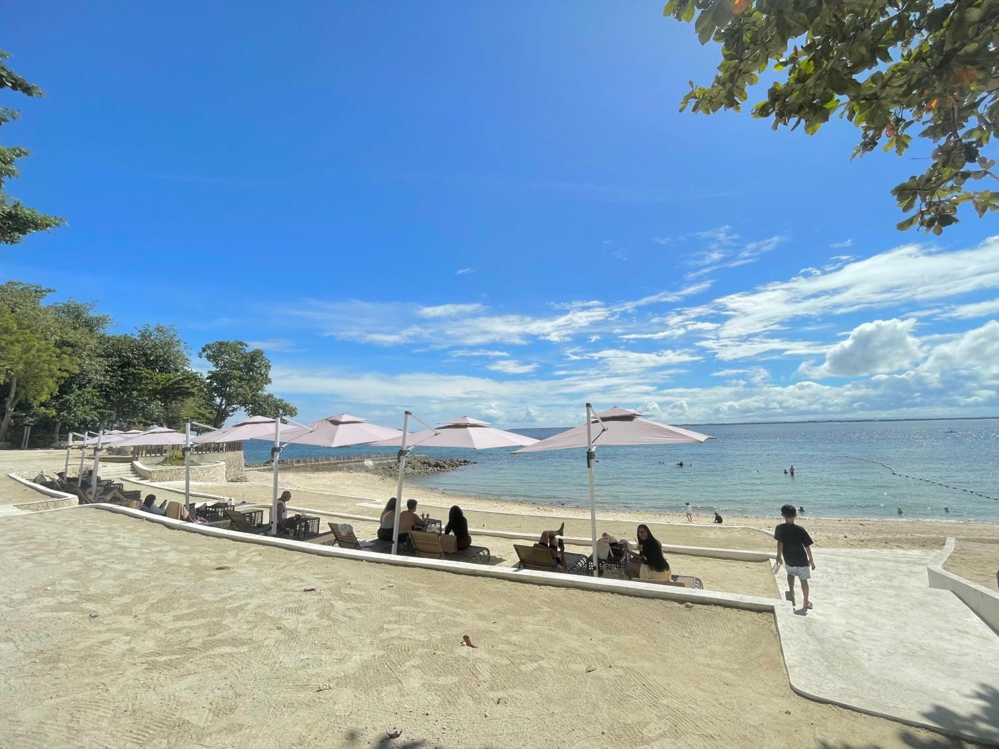 The At The Mactan Newtown * Lapu-Lapu City
