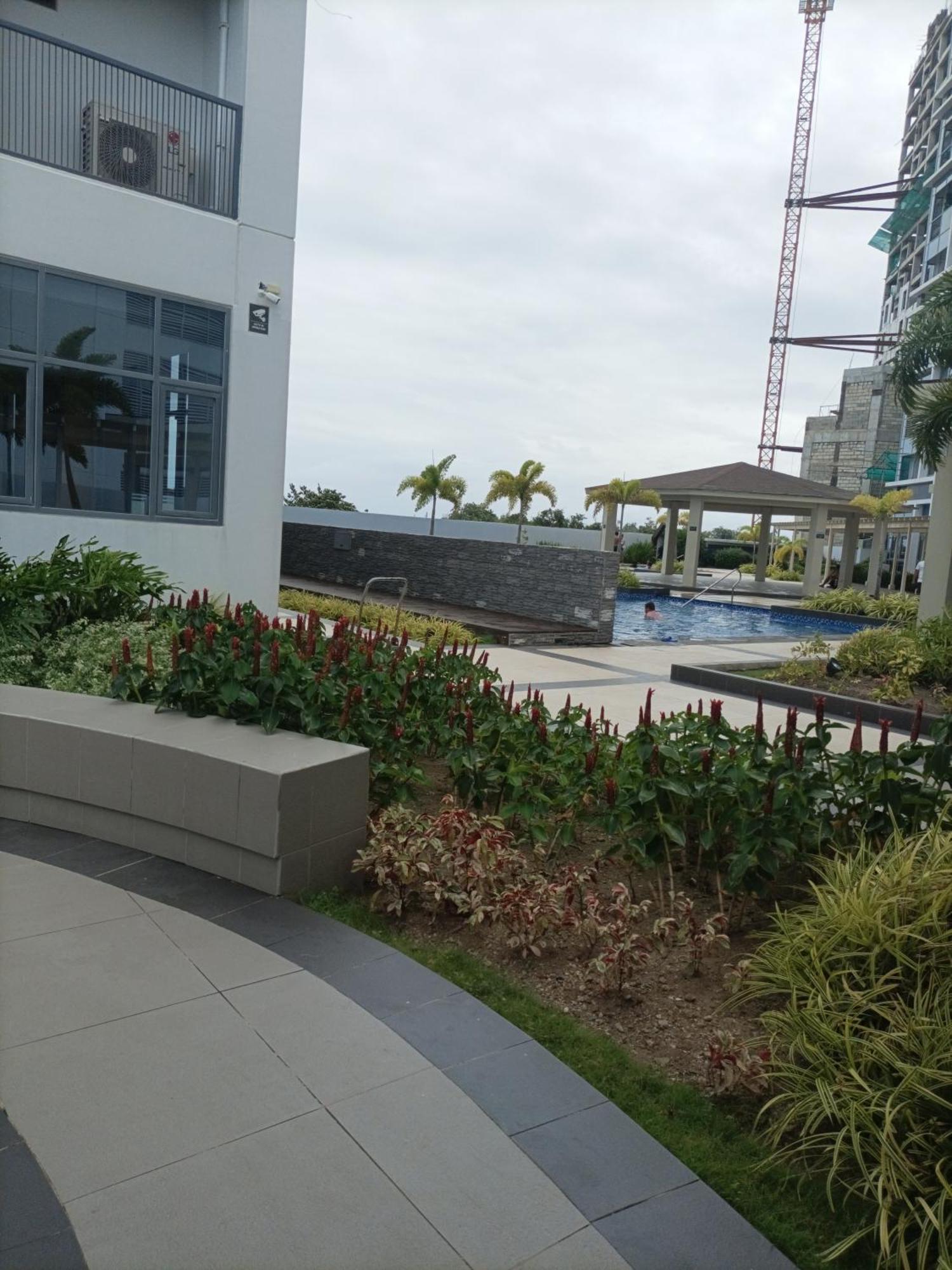 One Manchester Place * Lapu-Lapu City